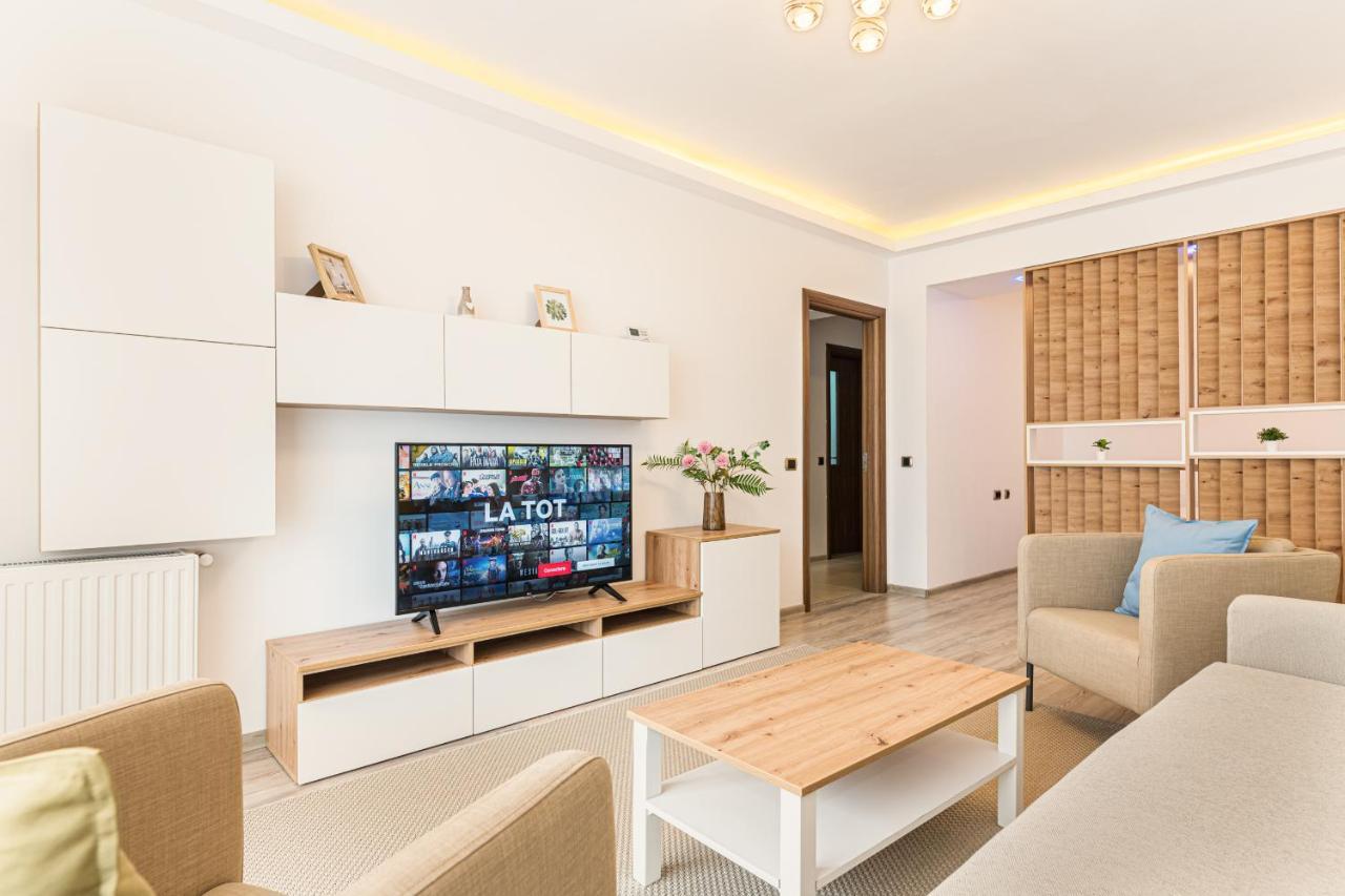 Isaran 2D4E Apartment Braşov Buitenkant foto